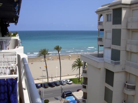 Zona d'apartaments en la plaja de Peniscola